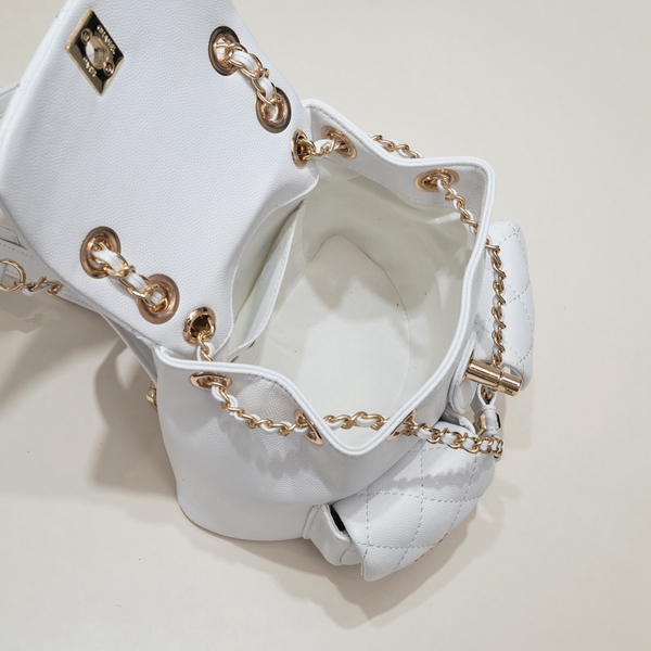 シャネルバッグ着用イメージ